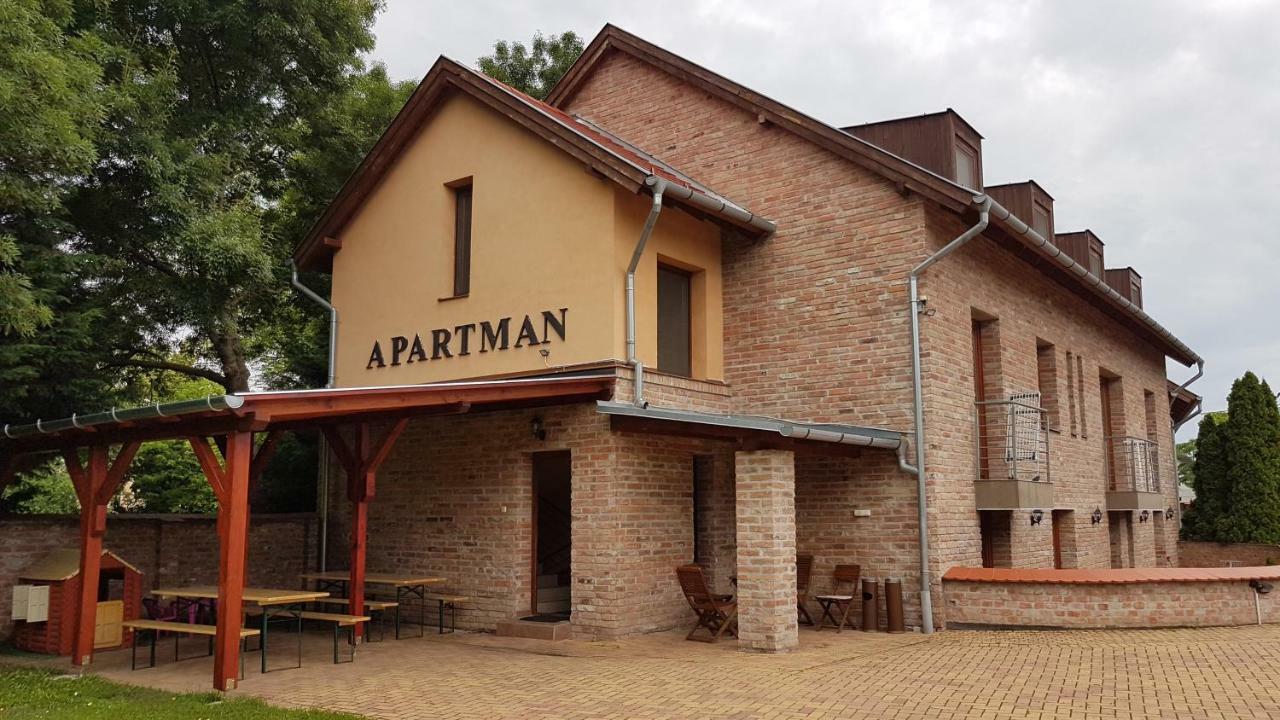 Ferienwohnung Gyulai Fürdö Apartman Exterior foto